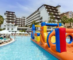 HOLIDAY PARK RESORT