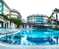 Seashell Resort & Spa