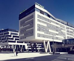 Roomz Vienna Superior или подобен
