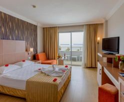 Holiday Garden Resort 2026