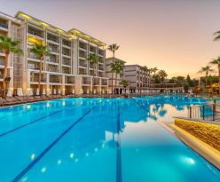 Seven Seas Palmeras Bay